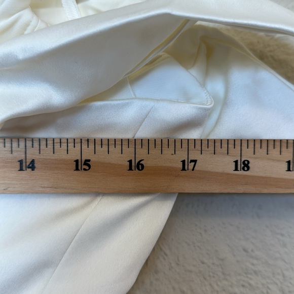 House of CB ‘Delphine’ Ivory Draped Corset Bridal‎ Gown NWOT size XL - Picture 9 of 15